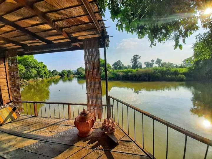 Rustic​ Charm​ Suphan​ Ban Tha Pong Luaran gambar