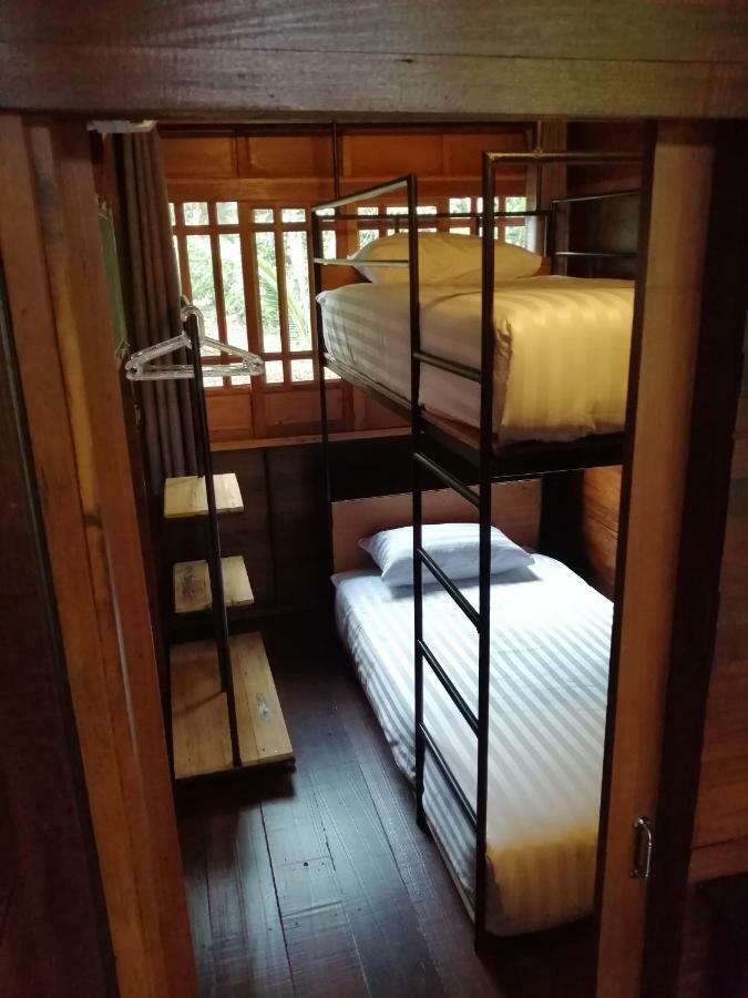Rustic​ Charm​ Suphan​ Ban Tha Pong Luaran gambar