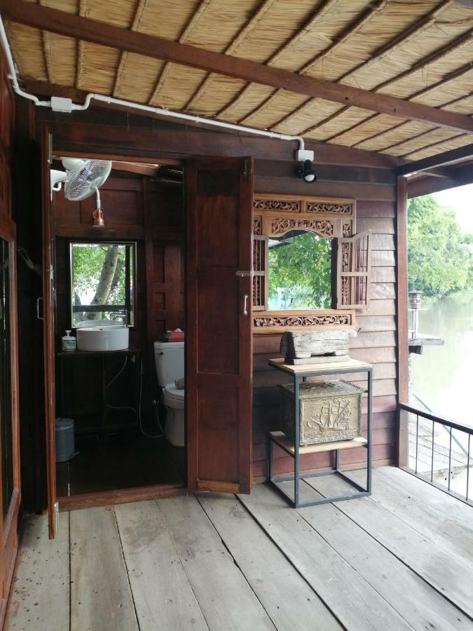 Rustic​ Charm​ Suphan​ Ban Tha Pong Luaran gambar
