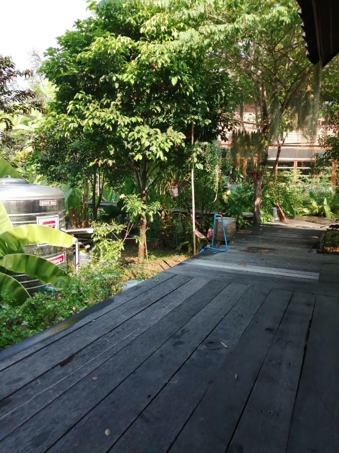 Rustic​ Charm​ Suphan​ Ban Tha Pong Luaran gambar