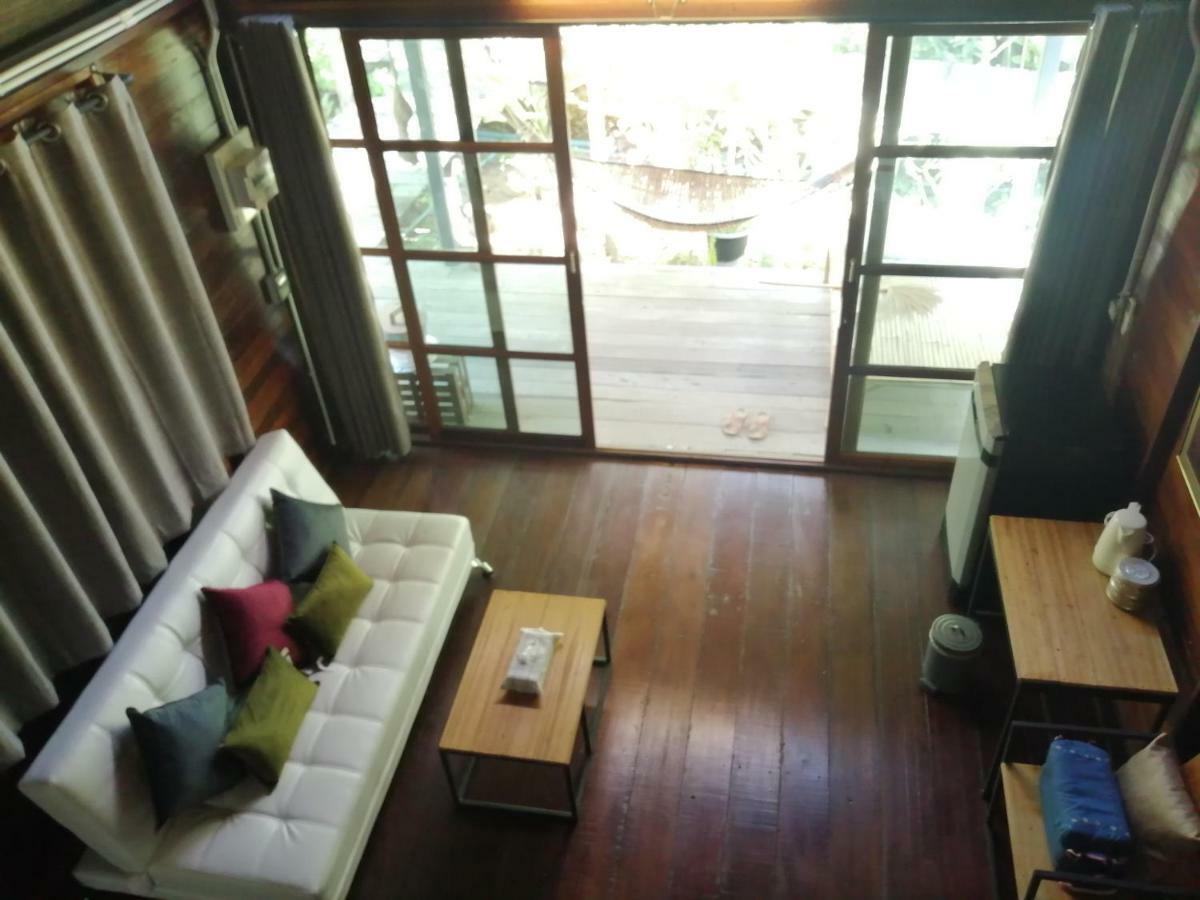 Rustic​ Charm​ Suphan​ Ban Tha Pong Luaran gambar