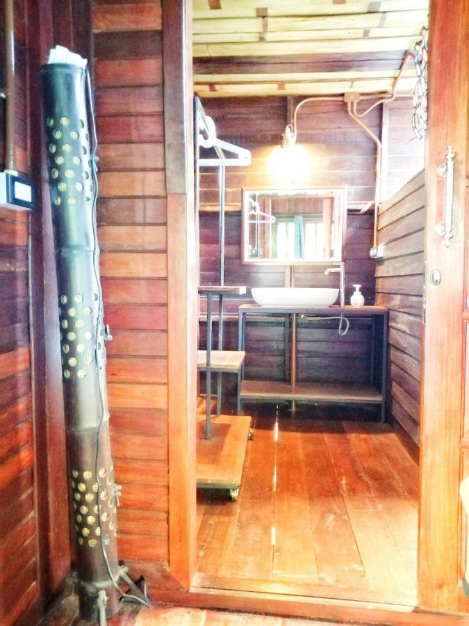 Rustic​ Charm​ Suphan​ Ban Tha Pong Luaran gambar