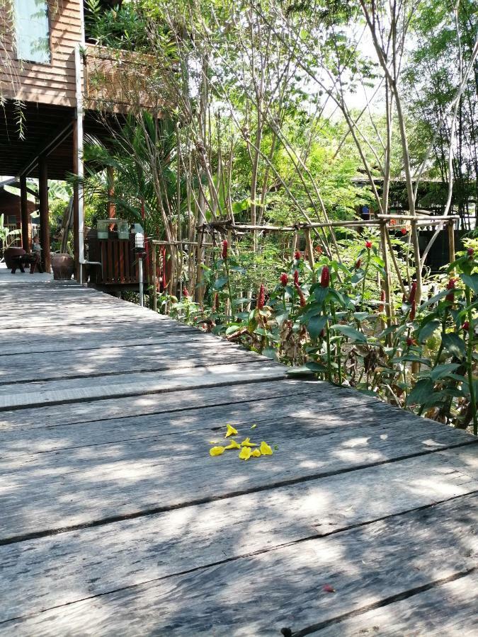 Rustic​ Charm​ Suphan​ Ban Tha Pong Luaran gambar