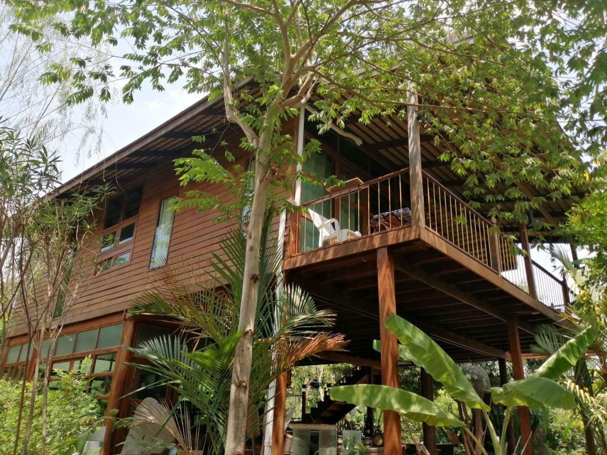 Rustic​ Charm​ Suphan​ Ban Tha Pong Luaran gambar